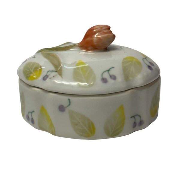 Andrea by Sadek Oval Porcelain Trinket Box Pink Tulip Green Leaves 2.75 inches - Picture 6 of 9